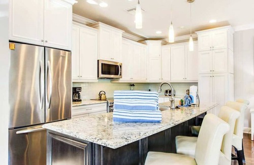 Holmes Beach Villa | Modern villa home near Gulf beaches with private heated pool & WiFi