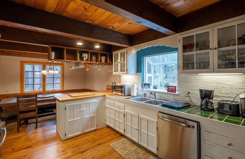 Carnelian Bay House | Molly's Treehouse by Hauserman Rentals