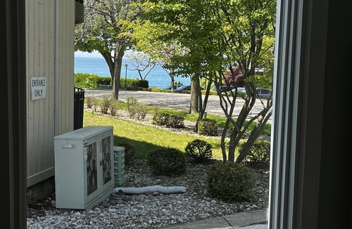 Charlevoix House | New fall rates for just minimum two nights stay now! Come enjoy the fall colors!