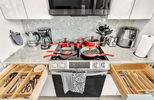 Harbordale Apartment | New Luxe 3/3 Condo Ft Lauderdale Beach & Las Olas