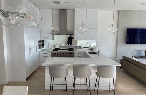 Playa Del Rey House | New Modern Beach Front Home With Gorgeous Roof Top Deck!