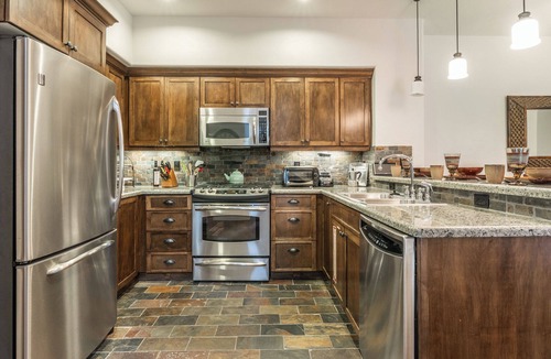 Woodwinds House | Newly Listed Townhouse with Hot Tub