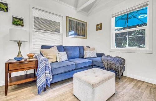 North Park House | North Park 1BR Cottage Prime Location with Parking