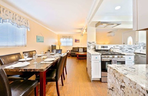 Ocean Beach Condo | OB Pier 1 - Steps to beach and restaurants