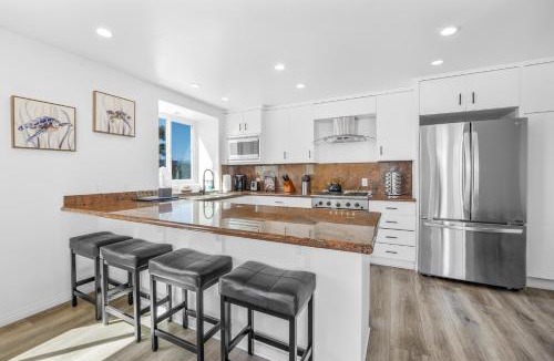 Mission Beach House | Ocean Bay Views with Private Rooftop Hot Tub