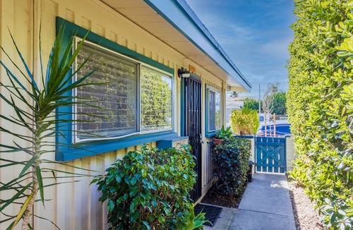 Ocean Beach Apartment | Ocean Beach #3, Breeze, Retro/Cozy, Studio Cottage only 3 blocks to beach!⛱