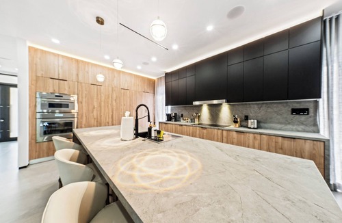 Birch Park Finger Streets Villa | Ocean Crown Villa - A Modern Beach Getaway