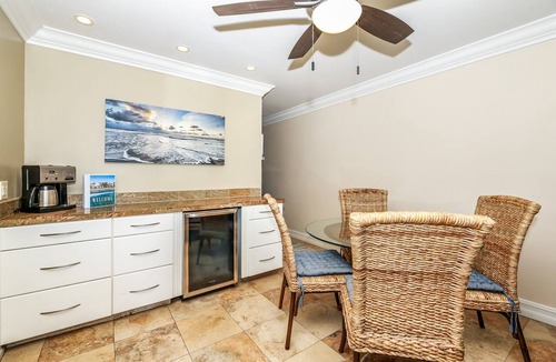 Townsite Condo | Ocean/Pier View Ground Level Cottage, Remodeled, Steps to the Gate and Sand D11 - Beachfront Luxury
