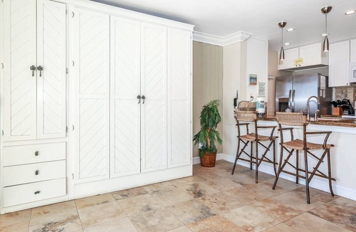 Townsite Condo | Ocean/Pier View Ground Level Cottage, Remodeled, Steps to the Gate and Sand D11 - Beachfront Luxury