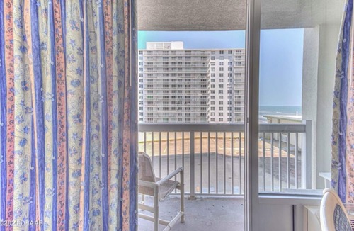 Ortona Park Resort | Ocean View Charming condo at Daytona Beach