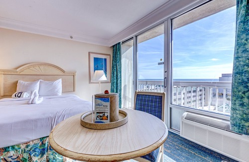 Ortona Park Hotel | Ocean-view studio with kitchenette, gym & fast WiFi
