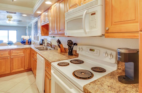 New Smyrna Beach Condo | Oceanfront Escape @ Hacienda del Sol II