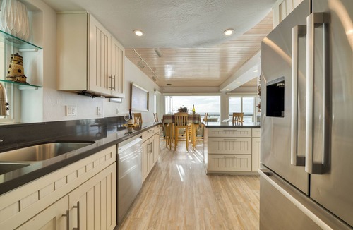 La Selva Beach House | Oceanfront La Selva Beach Home w/Fireplace, Views & Beach Access | Sand Castle