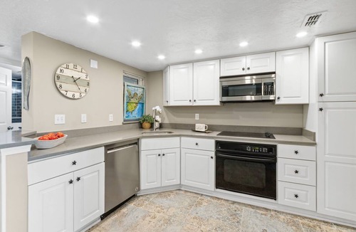 Amelia City Condo | Oceanfront | Pet Friendly| Ground Floor Sailmaker| Beautifully Furnished | Purchasable Summer Beach Club Access