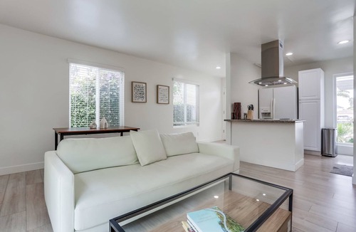 Village of La Jolla Condo | Oceanview Condo 3 Blocks to La Jolla Beach