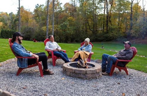 Skyland House | Olive Cottage Peaceful, Private Retreat