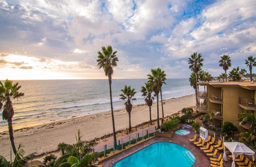 North Pacific Beach Hotel | Pacific Terrace Hotel