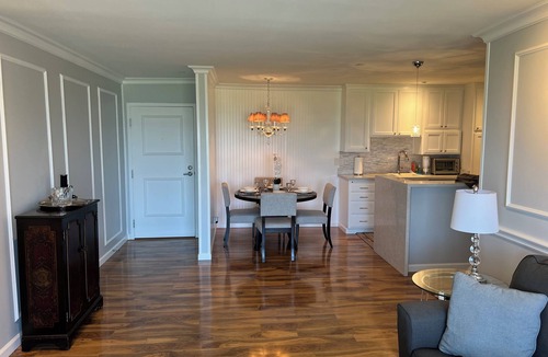 Crown Point Condo | Paradise on the bay - Luxury condo