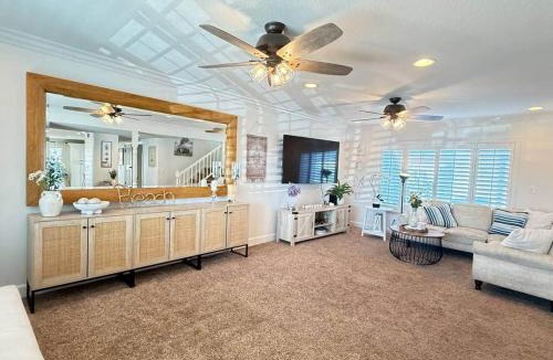 Simi Valley House | Peace of Paradise - Heated Pool, Spa & Fireplace