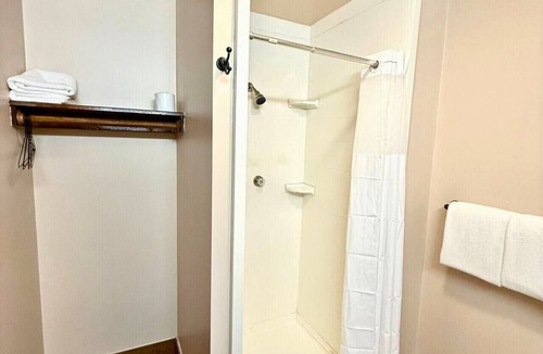 Georgetown Bed & Breakfast | Peaceful 1BR Retreat Surrounded by Nature