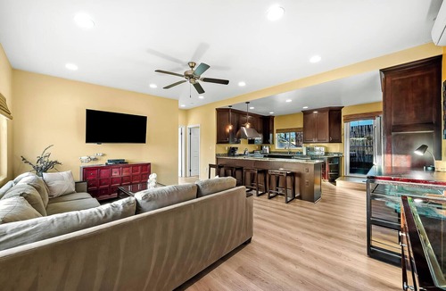 Ocean Beach House | Perfect For Families, RoofTop Deck, Steps To Beach