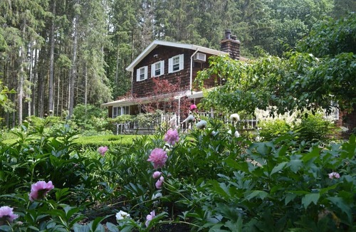Stephentown House | Perfect place for groups up to 12 to gather, relax, and enjoy, all year around.
