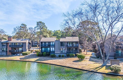 Pinehurst Condo | Pinehurst Lakefront Condo: Ground Floor Condo