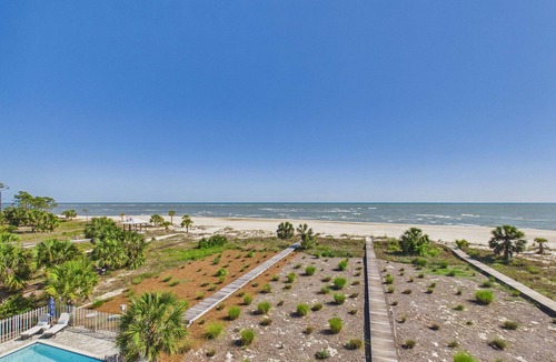 Indian Pass House | Pink Sands 1492-Gulf Front Pool-Sleeps 20
