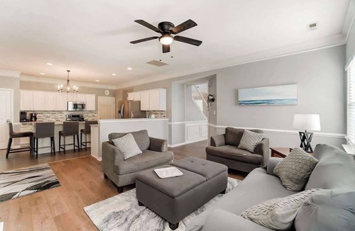 Mint Hill House | Pool is Open! 4BR Retreat Gameroom Sleeps 12