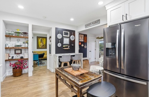 Bonita House | Private Bonita Retreat Pet Friendly 5/3 w/Yard Near Downtown, Beaches & Golf