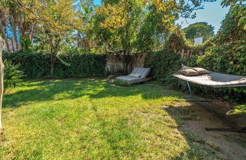 Valley Glen House | private bungalow jacuzzi and sauna