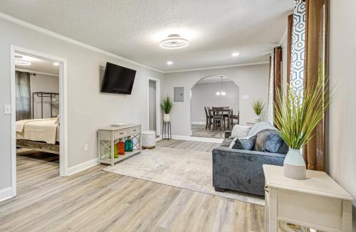Sanford House | Private Deck & Yard: Home 3 Mi to Dtwn Sanford!