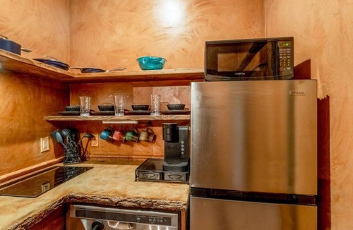 Virgin RV Rental | Private Pet Friendly Cliff Dwelling With King Bed