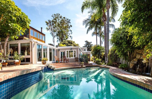 Del Mar Heights House | Private Pool, Spa, Outdoor Kitchen, 5 minutes to Village, Track, & Torrey Pines!