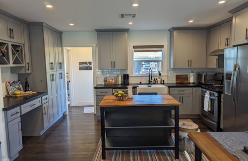 North Central House | Private Rose Bowl Oasis - Mountain Views - 3BR Home with Parking