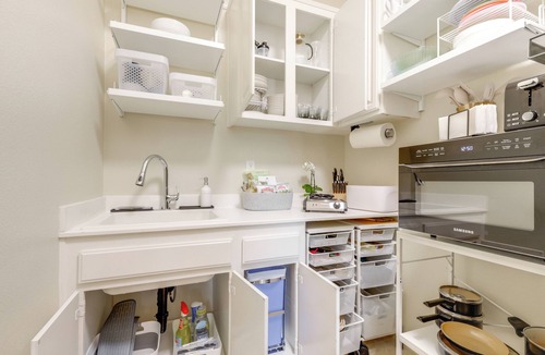 Chula Vista Apartment | Private & Spacious Deluxe Rolling Hills Ranch Gem