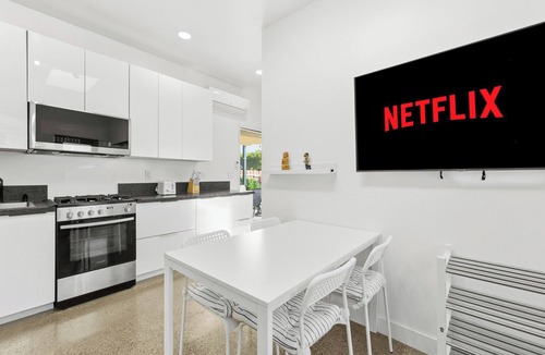 Normal Heights House | Private yard|AC|EV| Relocation| Remote work