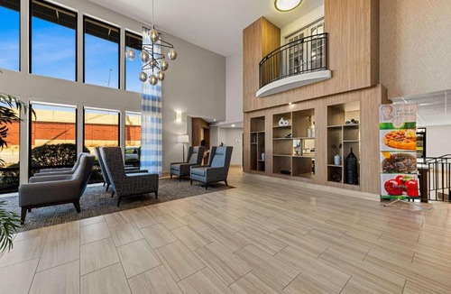Stallings Hotel | Quality Inn & Suites Matthews - Charlotte