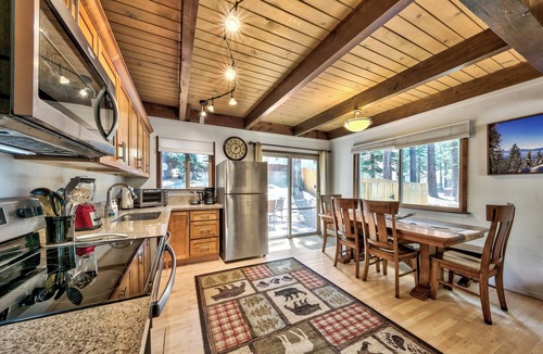 Pioneer Trail House | Quiet Pines Chalet - Remodel 3BR + Loft BBQ Games