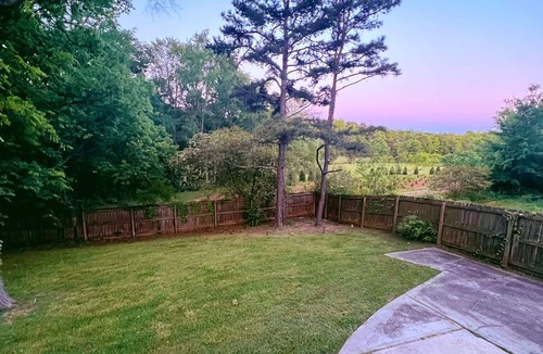 Harrisburg House | Quiet Suburban Retreat near UNC Charlotte