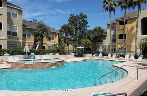 Clearwater Condo | Relax by the pool/ground floor unit 10min drive from Clearwater beach!