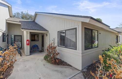 New Smyrna Beach Villa | Relaxing Beach Villa | Walk to Ocean + 3 Pools, Tennis & Trails
