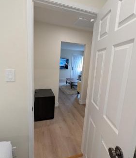 Sunset Park Hotel | Rest Haven Motel