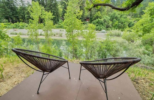 Healdsburg House | Rivers Breeze - Wine Tastings Included