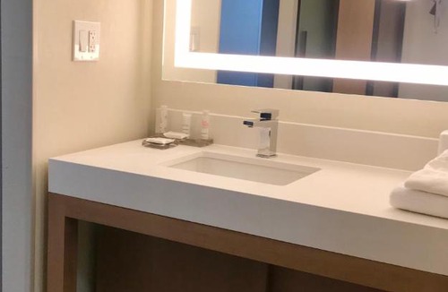 Mission Valley East Hotel | San Diego Marriott Mission Valley