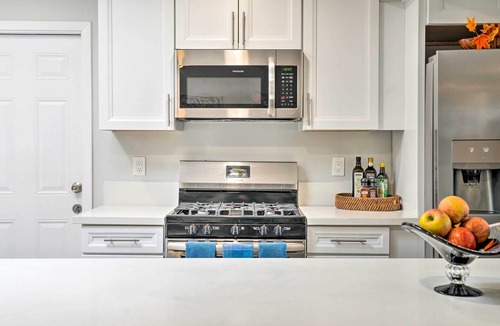 San Marcos House | San Marcos Home w/Patio & Grill - Walk to Lake!