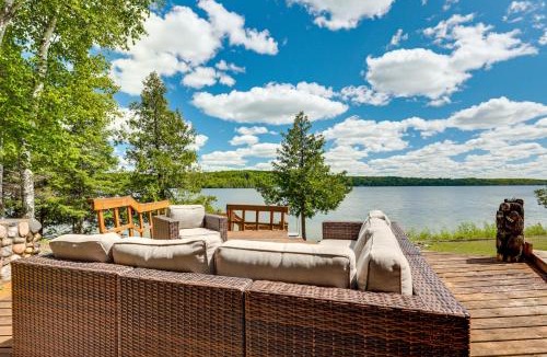 Stambaugh House | Sauna & Pool Table: Family Home on Lake Chicagon