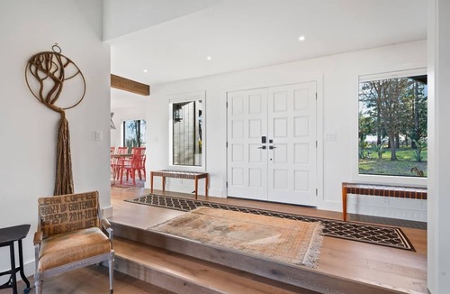 Santa Rosa House | Sebastopol Flower Farm Stay