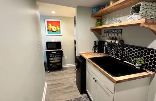 Charlotte Apartment | Serene 2BR in Sardis + Workspace + Fast Wi-Fi