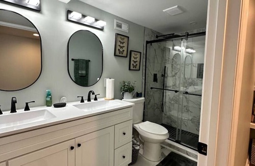 Charlotte Apartment | Serene 2BR in Sardis + Workspace + Fast Wi-Fi